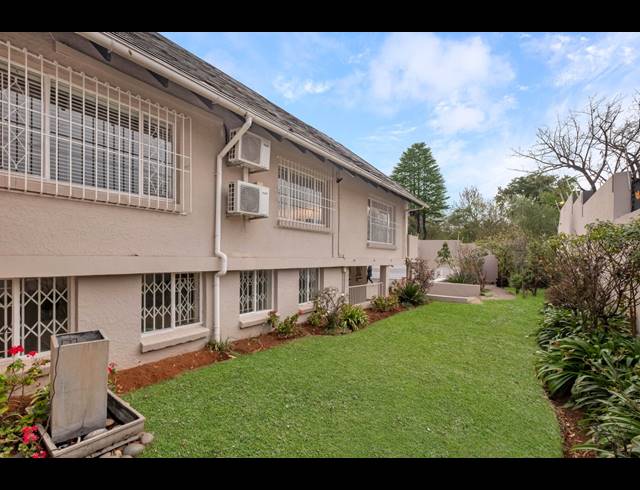4 BEDROOM HOUSE FOR SALE IN EMMARENTIA